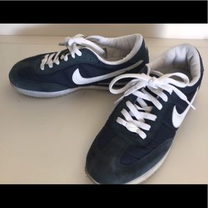 Nike Sneakers 9.5